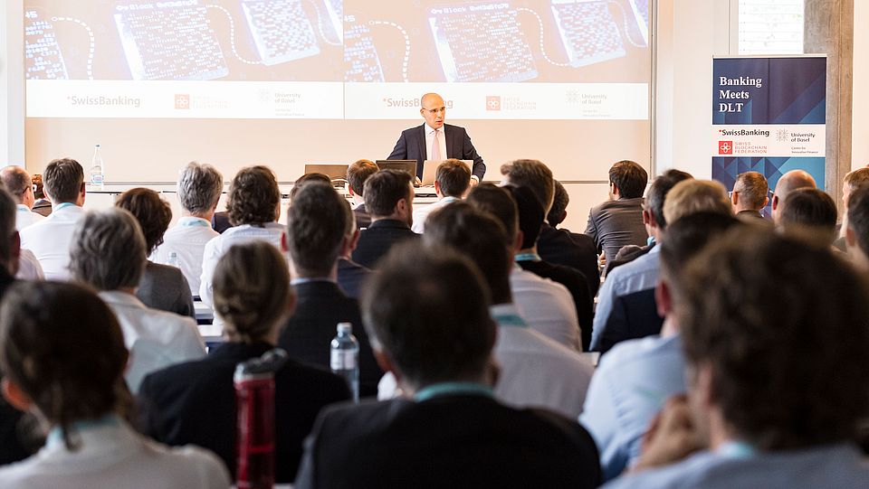 Prof. Dr. Fabian Schär, WWZ, Universität Basel Fabian Schär